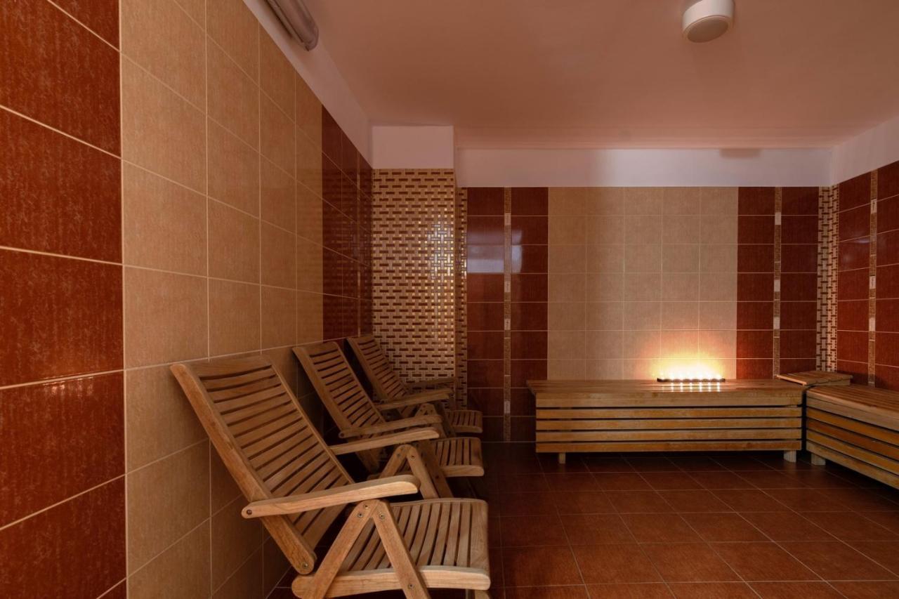 Wellness Hotel Pod Kycmolem Horni Lomna Luaran gambar