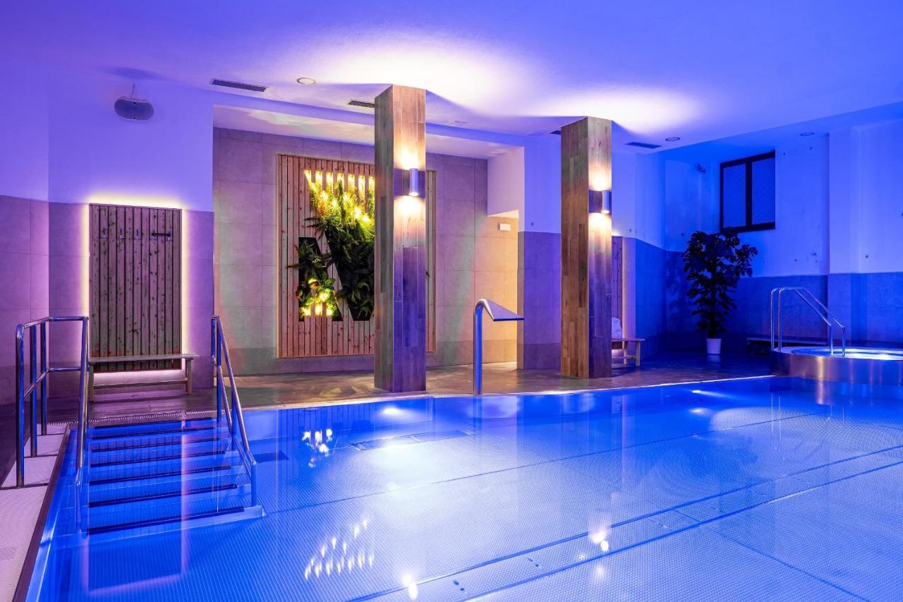 Wellness Hotel Pod Kycmolem Horni Lomna Luaran gambar